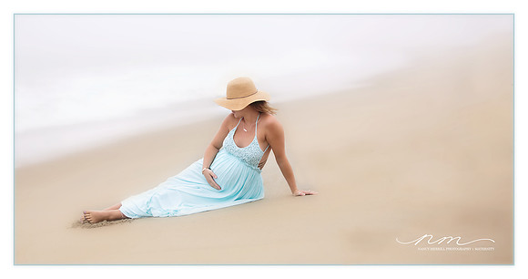 Maine_Maternity_Photography_ocean