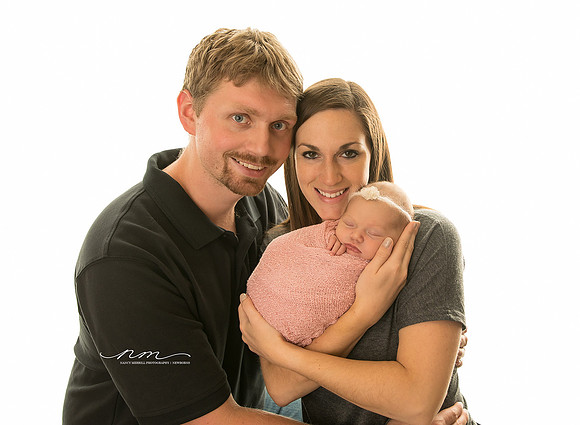 11052018-nancymerrillphotography-mainenewbornphotographer-mainebabystudio-babygirlsession-maineinfantphotographer-newenglandnewbornphotographer-cuteasabutton-centralmainebabyphotographer-androscogginp