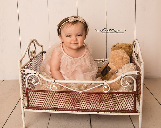 04142019nancymerrillphotography-mainechildrensphotographer-mainetoddlerphotographer-newenglandportraitstudio-1yearposing-mainebabyplanphotographer-mainefirstyearbabyplan.jpg