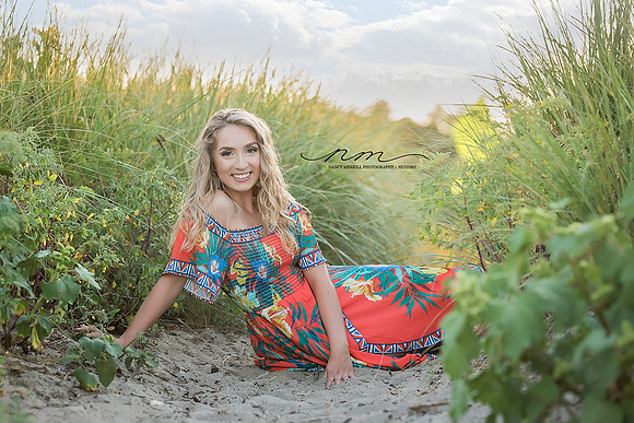 08122019-nancymerrillphotography-beachposes-mainehighschoolseniorphotographer-centralmaineseniorpicturesphotographer-rusticseniorpictures-maineclassof2020-classof2020poses-maineseniorpicturesphotograp