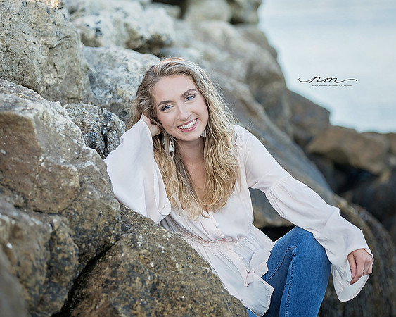 08152019-nancymerrillphotography-beachposes-mainehighschoolseniorphotographer-centralmaineseniorpicturesphotographer-rusticseniorpictures-maineclassof2020-classof2020poses-maineseniorpicturesphotograp