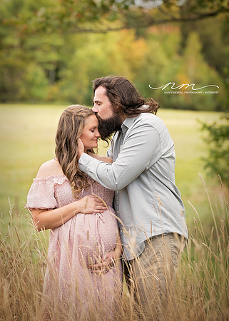 10062019nancymerrillphotography-mainematernityphotographer-centralmainematernitystudio-newenglandportraitstudio-maternityposing-rusticmaternityphotographer-g copy