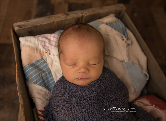 090418nancymerrillphotography-mainenewbornphotographer-maineportraitstudio-newenglandnewbornphotographer-cutebabyboy-babytoes-newborninbowl-babyboywithbear-mainebabystudio-mainebabysession copy.jpg