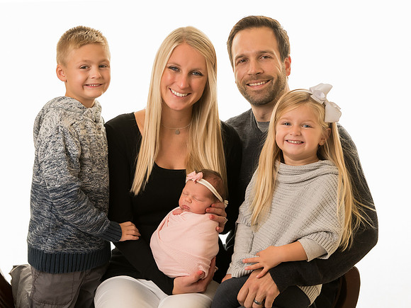 09172019-nancymerrillphotography-mainenewbornphotographer-mainebabystudio-babygirlsession-maineinfantphotographer-newenglandnewbornphotographer-cuteasabutton-centralmainebabyphotographer-androscogginp