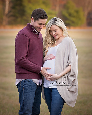 10142018nancymerrillphotography-mainematernityphotographer-centralmainematernitystudio-newenglandportraitstudio-maternityposing-rusticmaternityphotographer-g copy.jpg